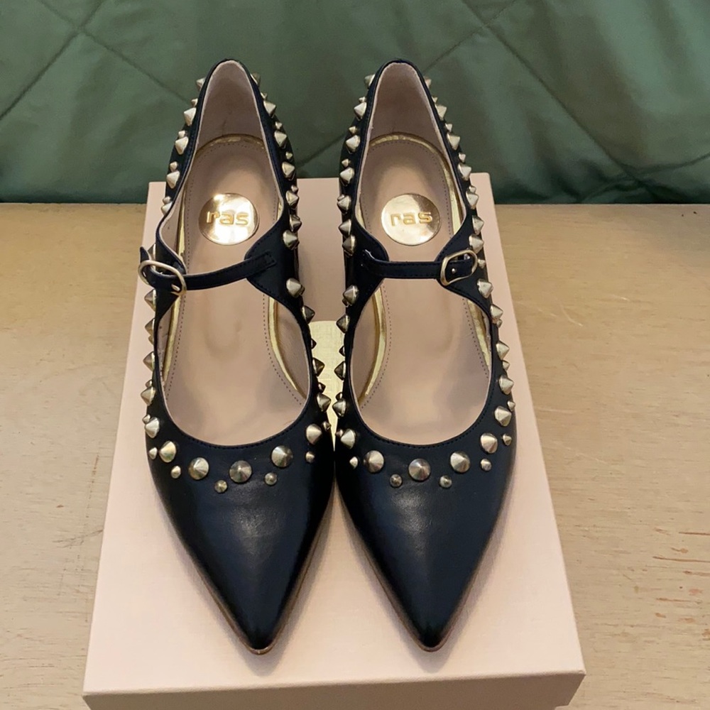 RAS black size 38 Mary Jane